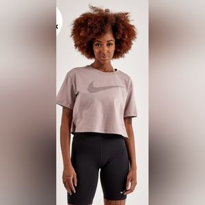 2PC NIKE ESSENTIAL CROPPED SWOOSH TEE AND BIKER SHORTS SET